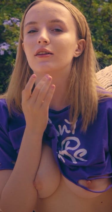 Дүрсгүй Полли